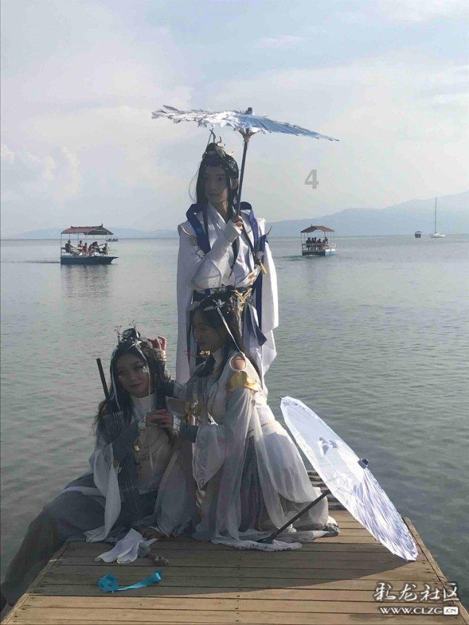 古怪巫师逃离村庄